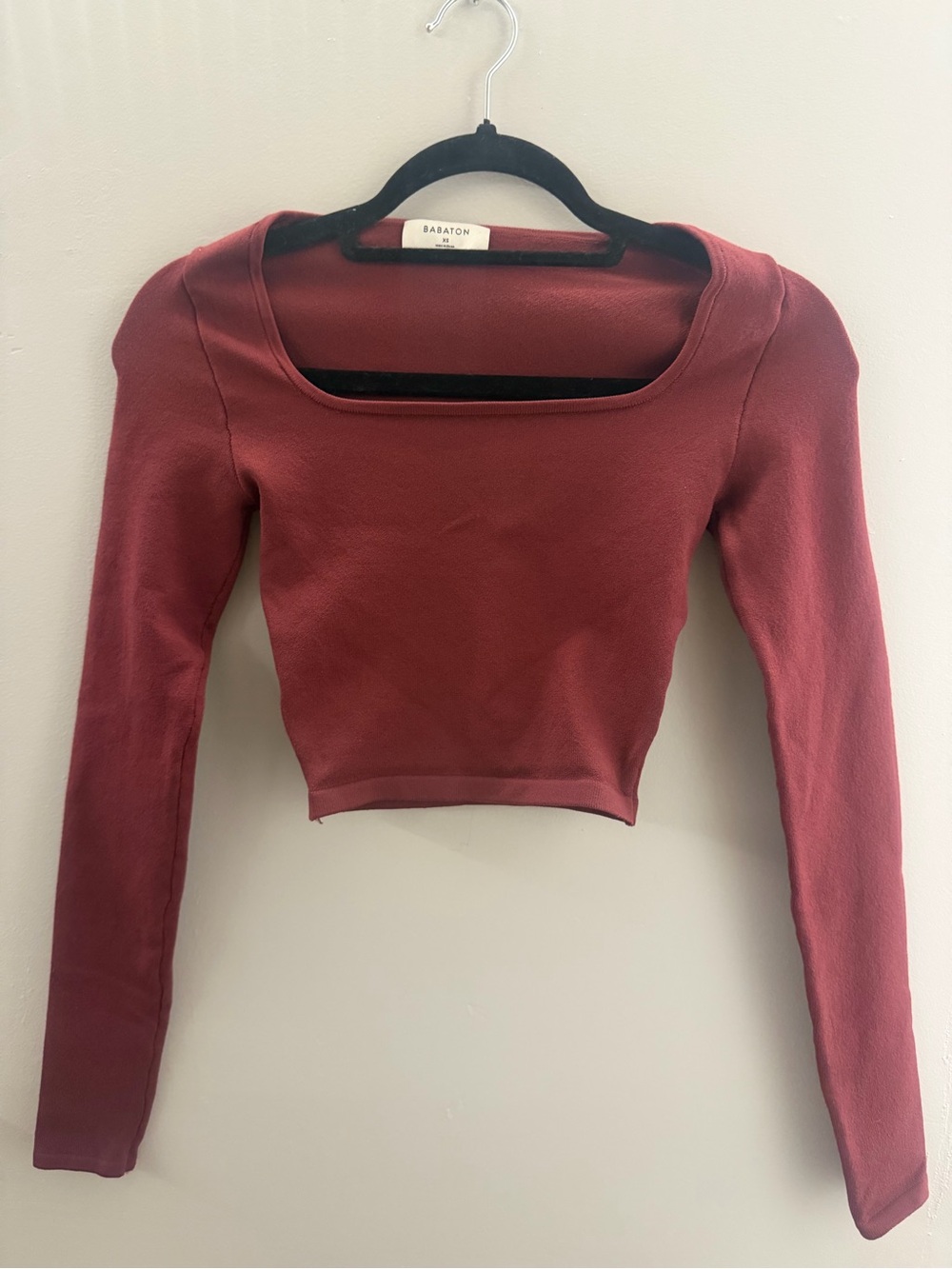 Babaton Square Neck Long Sleeve Crop Top — Wine